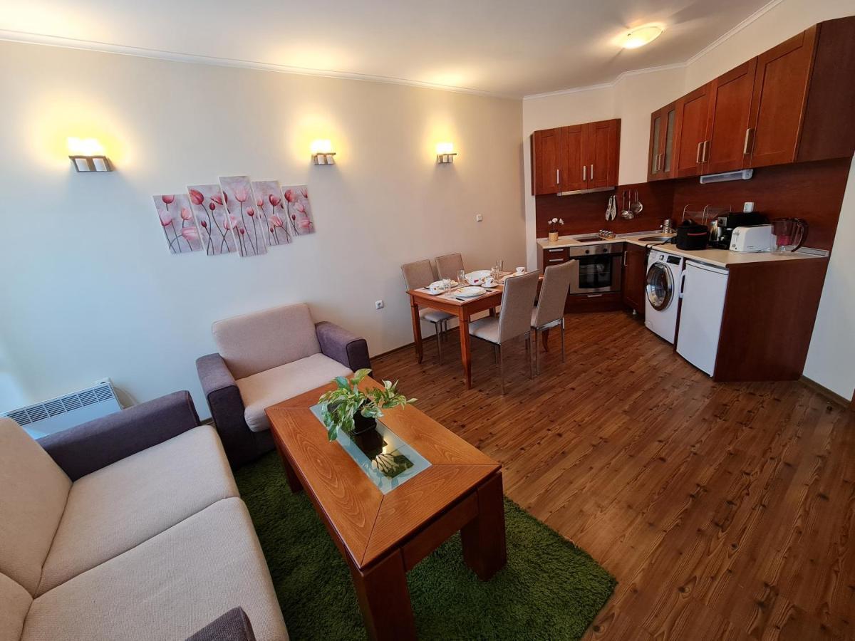 Bansko Vibes Apartments - Flora Boutique Экстерьер фото